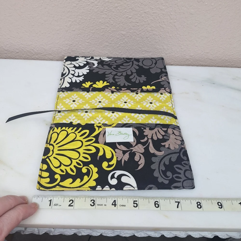 NWOT Vera Bradley Checkbook Cover,  NoteBook Cover,  With Bookmark - Picture 7 of 7